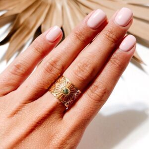 Gold floral ring #1128
